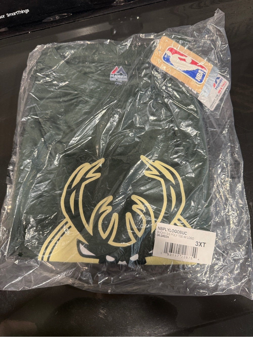 NWT Majestic Milwaukee Bucks Poly Green Logo Tee Shirt Men Big Tall 3XT 3XL - Picture 9 of 10